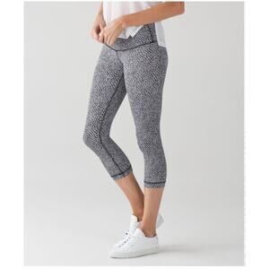 Lululemon Women's Wunder Under Crop Scatter Star Arctic Grey Black Leggings Sz 6